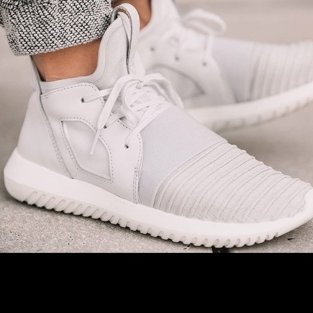 Adidas Tubular Defiant Shoes